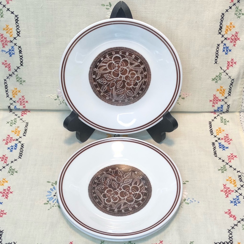 Corelle Batik Brown Daisy Bread Plate Set of four.